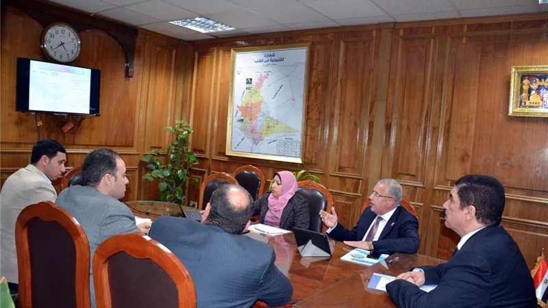 مرزوق يبحث مشاكل مشروعات مياه الشرب والصرف بالقليوبية