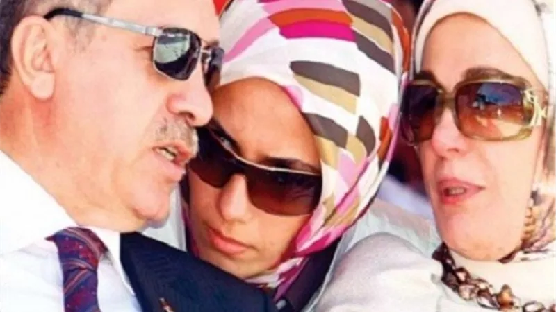 مفاجأة حول علاقة أسرة أردوغان بمظاهرة أمام سفارة مصر بأنقرة