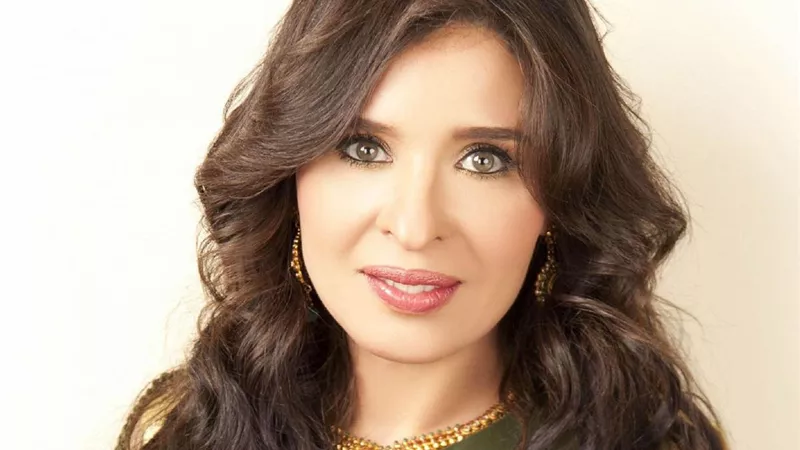 دينا تثير غضب جمهورها بصورة جديدة