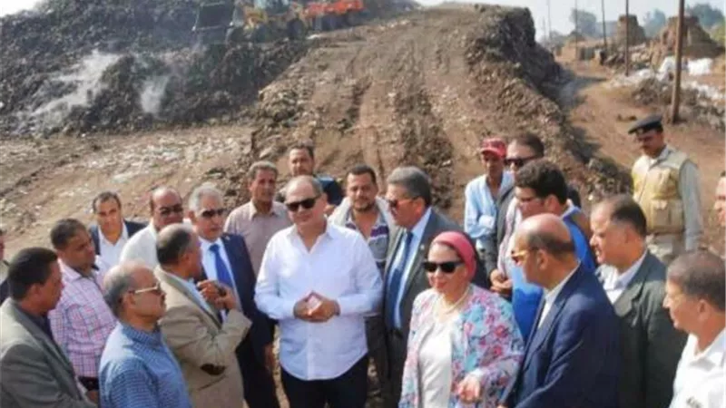 محافظ الغربية استمرار الجهود لنقل ٥٠٠ الف طن قمامة متراكمة
