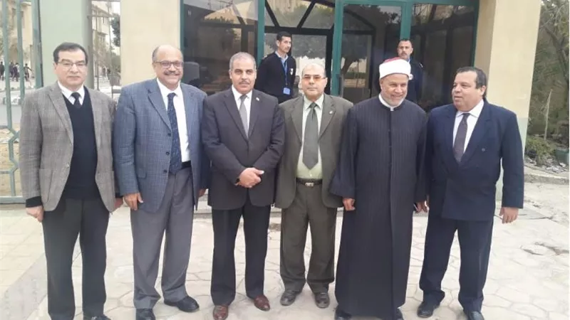 المحرصاوي يتفقد مستشفي جامعة الأزهر التخصصي