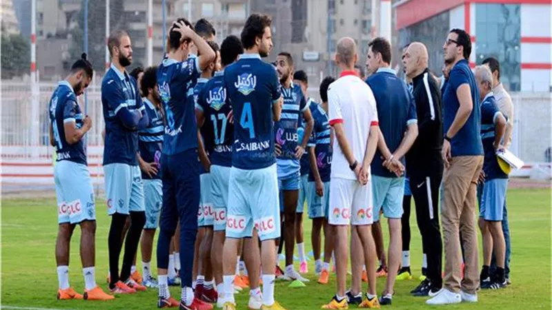 مران قوى للاعبى الزمالك استعدادًا للكونفيدرالية