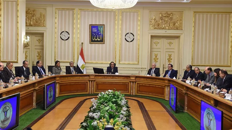 رئيس الوزراء: 40 شركة أمريكية تعلن زيادة استثماراتها فى مصر