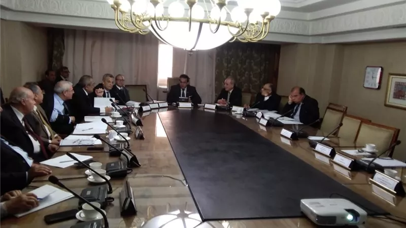 عبد الغفار يطالب بمراجعة إجراءات الأمن والسلامة بالمعاهد الخاصة