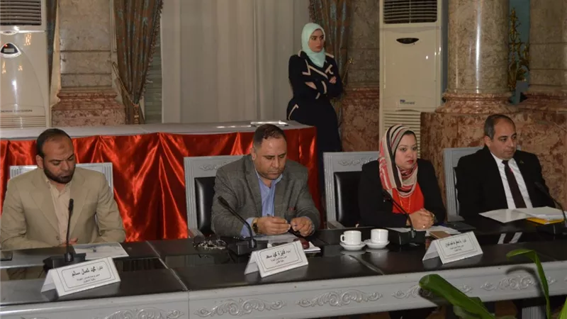 نائب رئيس جامعة عين شمس يبحث آخر مستجدات الاعتماد للكليات