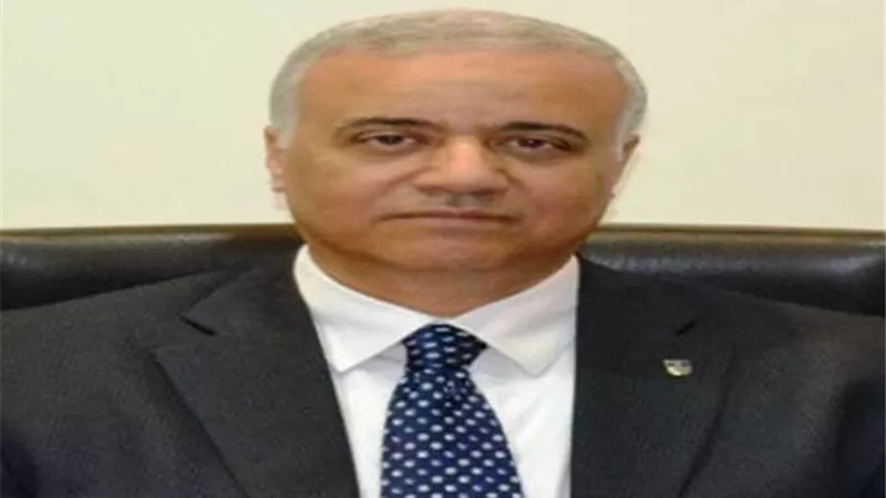اضراب رئيس نقابة العاملين بمستشفيات جامعة الاسكندرية عن الطعام