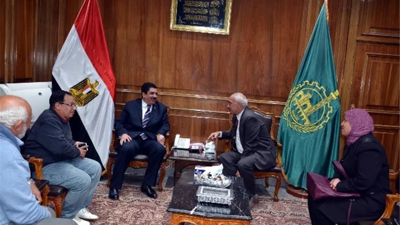 مرزوق يستقبل مدير معهد تناسليات الهرم لإقامه قوافل بيطرية بالقليوبية