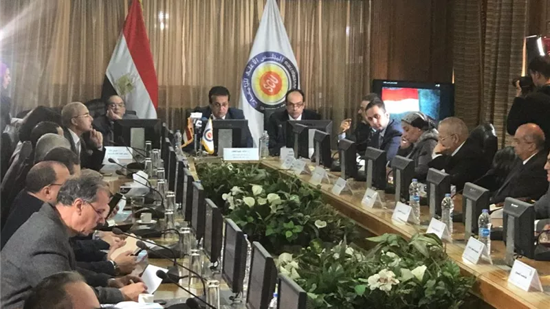 منح الـ100 الأوائل في الاختبار الموحد للطب فرصة التدريب بالخارج