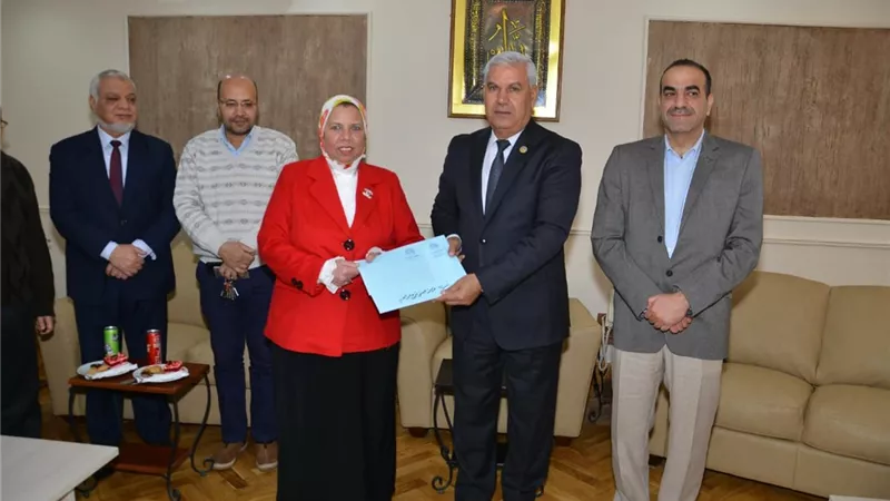 تعليم بورسعيد يكرم إدارة قياس الجودة وأقسامها والمدارس الحاصلة على الإعتماد التربوى والجودة