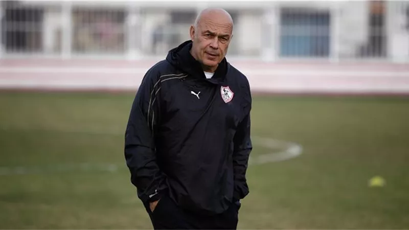 جروس يصحح أخطاء اللاعبين قبل مواجهة جورماهيا الكيني