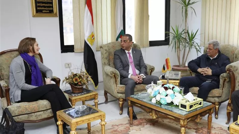 محافظ سوهاج يستقبل مدير الوكالة الأمريكية للتنمية الدولية..صور