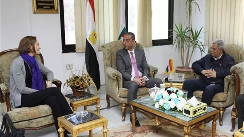 بتكلفة 50 مليون جنيه.. افتتاح محطة الصرف الصحي بالسلامون طما