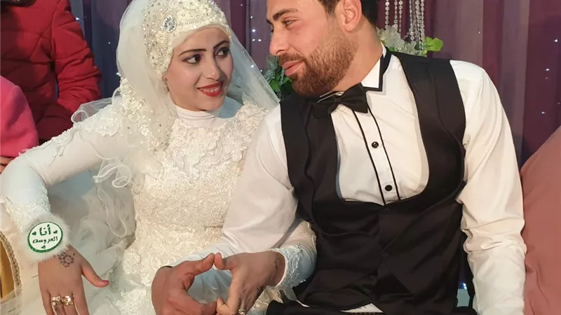 ألف مبروك للعروسين .. زفاف سعيد