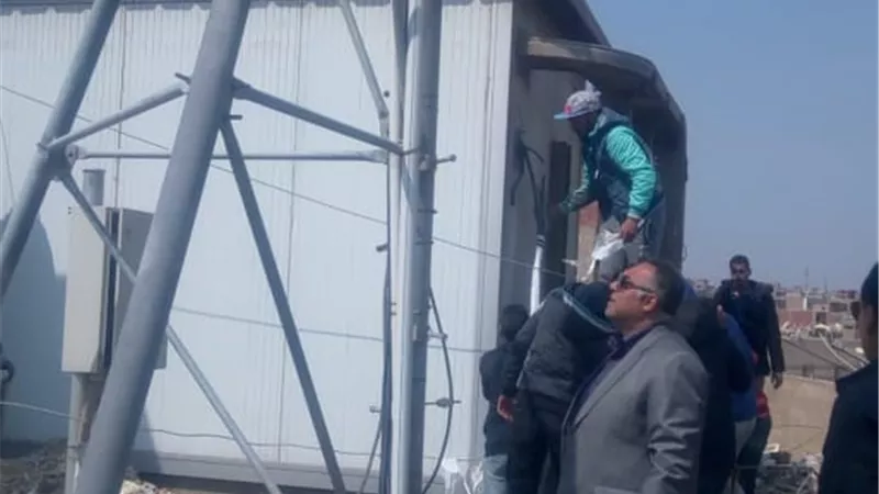 ازاله 4 شبكات محمول مخالفه بالعمرانيه