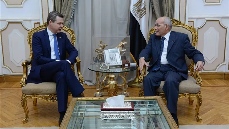 العصار يبحث مع وكيل وزارة الدفاع الألمانية سبل التعاون المشترك