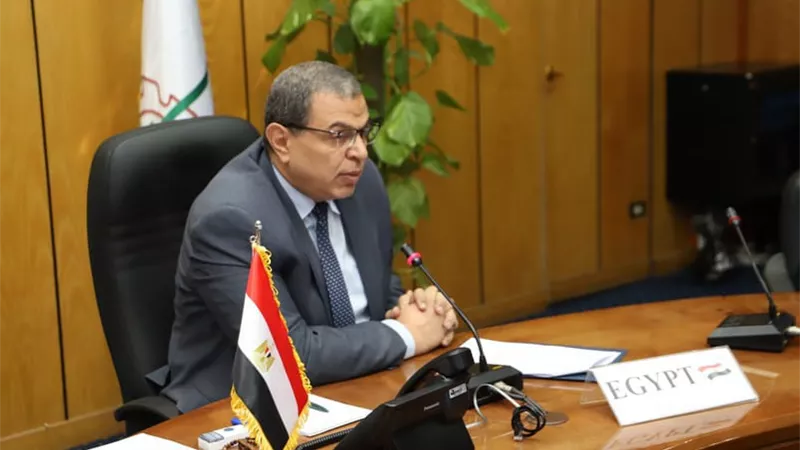 بالأسماء.. سعفان: تحويل 7 ملايين جنيه مستحقات العمالة المغادرة للأردن