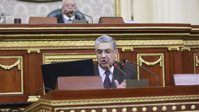 وزير الكهرباء : دراسة للربط الثلاثي بين مصري يوناني قبرصي