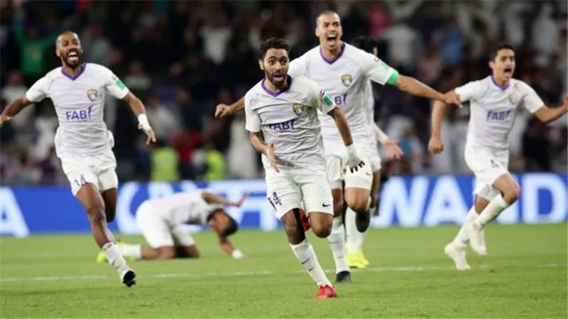 الشحات لاعب الأهلي الوحيد الذي اعتلى منصة التتويج في مونديال الأندية