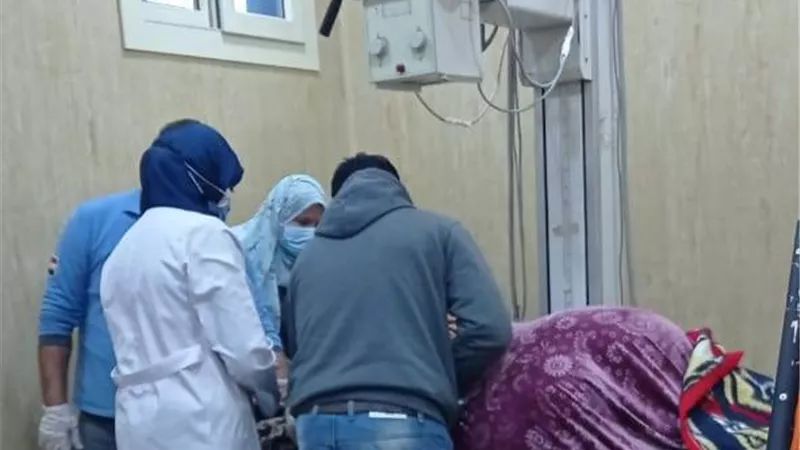 علاج سيدة مصابة بالسمنة المفرطة بمستشفى الزقازيق العام مجانا