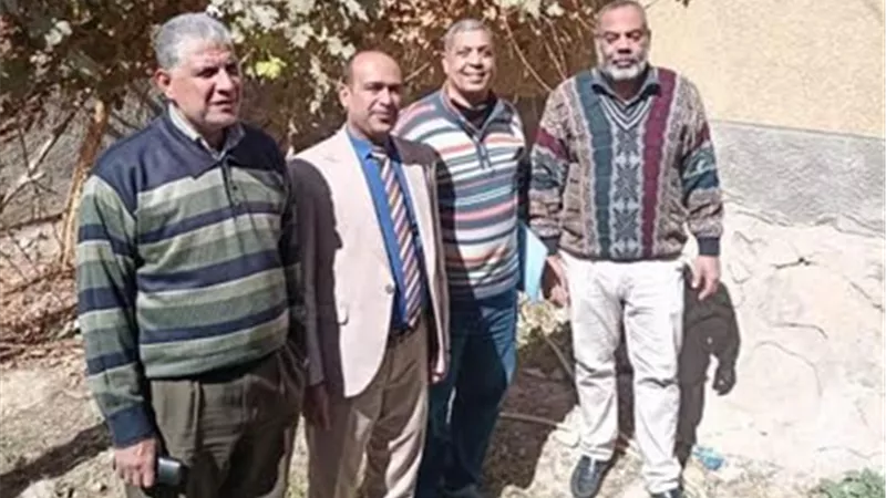 مدير ادارة قنا التعليميه يفاجئ ٦ مدارس لمتابعة الإجراءات الاحترازية