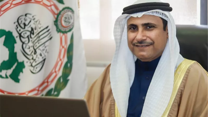 رئيس البرلمان العربي يُثمن مبادرة دبي العالمية لإيصال لقاحات كورونا إلى الدول النامية