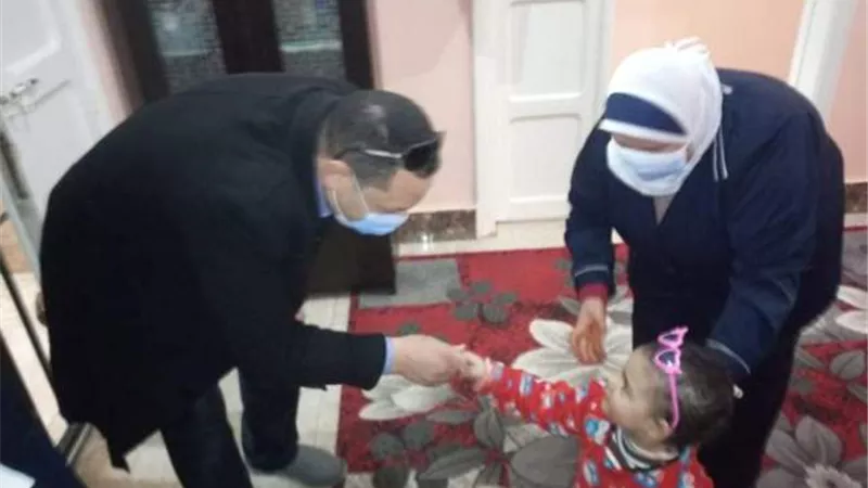 مدير صحة المنوفية يتفقد دار الأطفال المعثور عليهم بميت خاقان