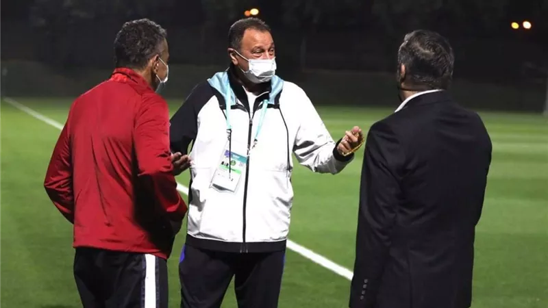 الخطيب يستقبل رئيس لجنة المسابقات بـ
