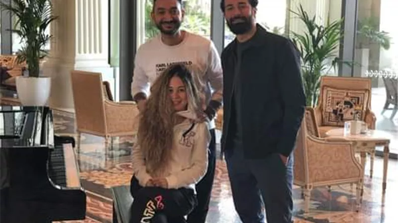أحمد حاتم يعزف مع نادرحمدى فى دبى.. تفاصيل