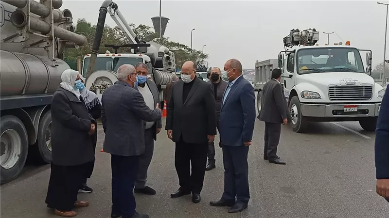 محافظ القاهرة يتفقد استعدادات العاصمة لمواجهة الأمطار.. صور