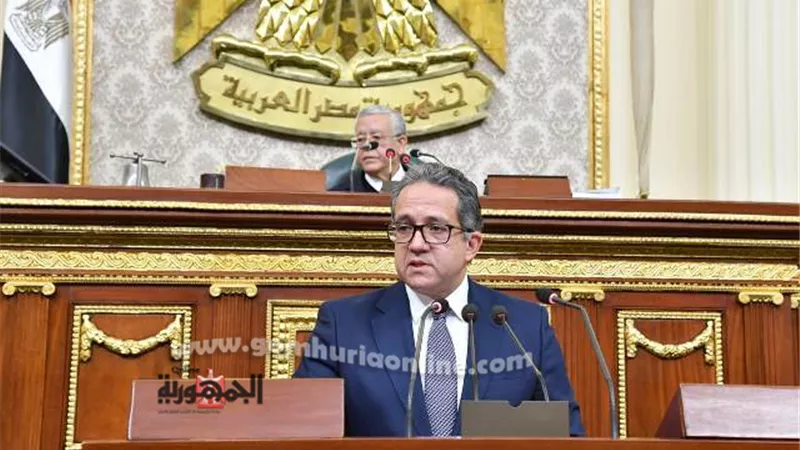 وزير الاثار : الاستعانة بشركة دولية للترويج للسياحة الى مصر