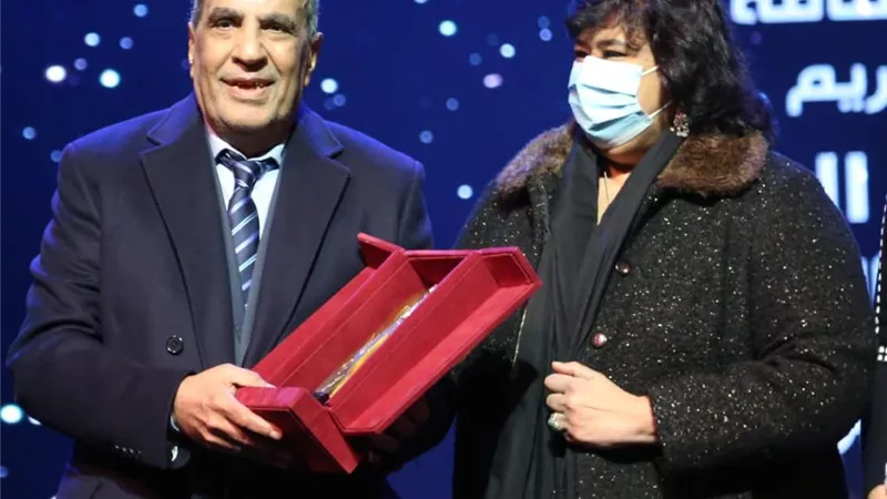 وزيرة الثقافة تكرم الموسيقار الكبير فاروق الشرنوبى فى الاوبرا