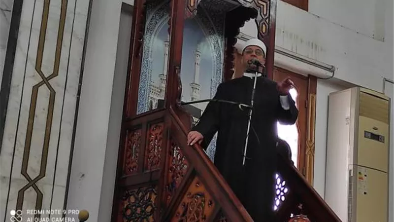 مدير أوقاف السويس في خطبة الجمعة اليوم : حديث القرآن عن بغاة الفتنة والمفسدين في الأرض .صور