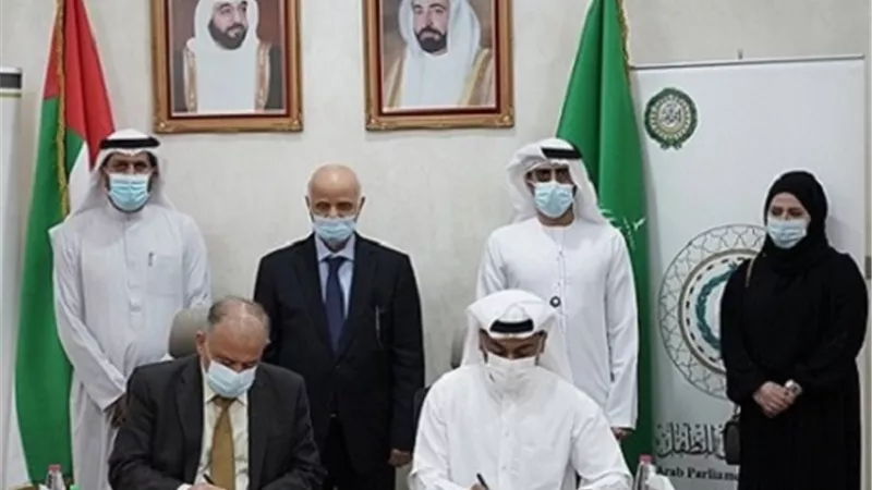 صور| جامعة الشارقة والبرلمان العربي للطفل يُطْلِقَان دبلوم 