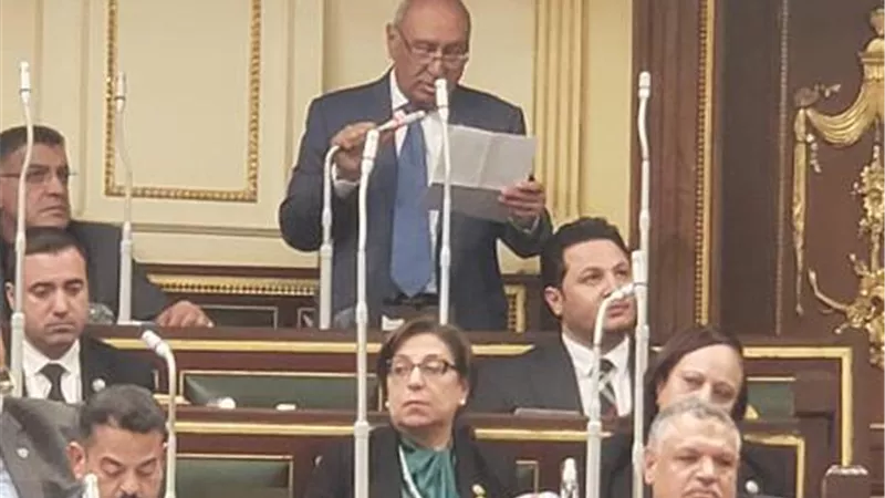 النائب احمد عثمان يطالب بالتحقيق في صلاحية مصل الأنفلونزا و تشغيل أجهزة المناظير