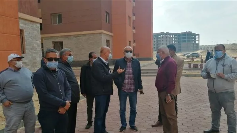 قيادات هيئة المجتمعات العمرانية تتفقد المشروعات الجديدة فى العبور.. تعرف عليها بالصور والأرقام
