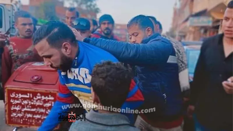 ضبط عاطل بمساعدة الأهالي وعامل دليفري قام بسرقة حقيبة فتاه أثناء قيادة توك توك بشبين القناطر