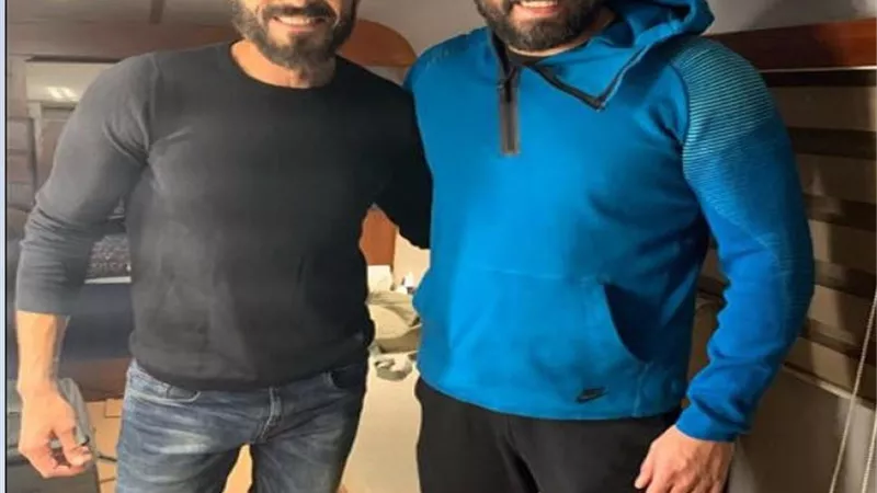 يوسف الشريف وأحمد صلاح حسنى فى كواليس 