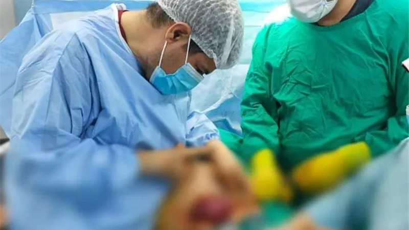 استئصال اورام سرطانية من رحم سيدة بمستشفي مطروح العام