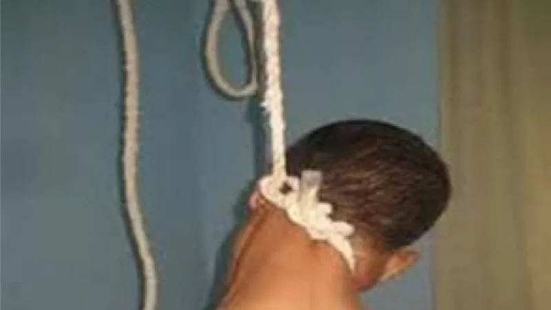 النجار ينهى حياته بحبل فى الشرقية