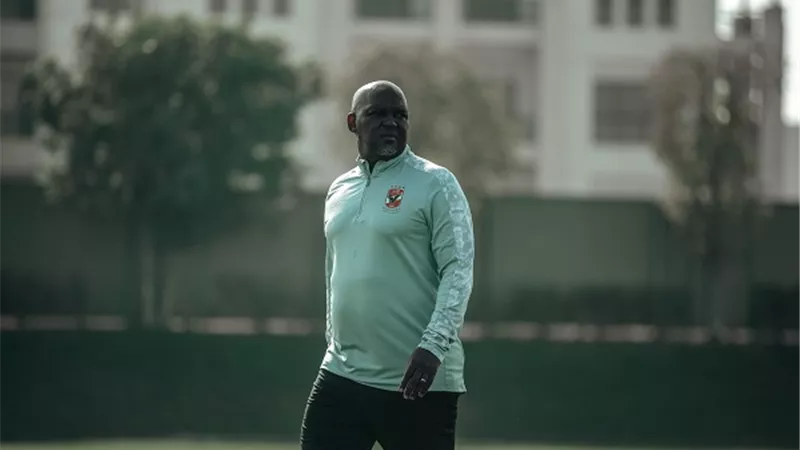 موسيمانى يعقد محاضرة فنية بالفيديو استعدادا لبايرن ميونخ