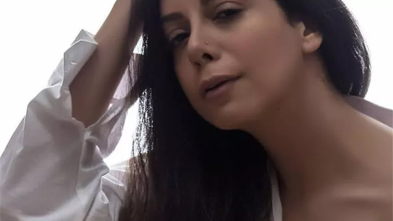 شاهد .. إطلالة جذابة للفنانة ياسمين رحمى عبر إنستجرام