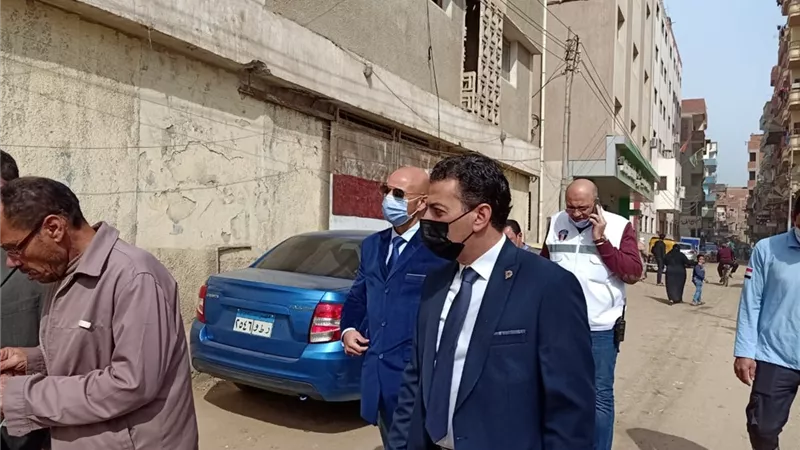 وكيل وزارة الصحة يتفقد عدة أماكن لاختيار مقر مؤقت لفرع الإسعاف لحين الانتهاء من التطوير