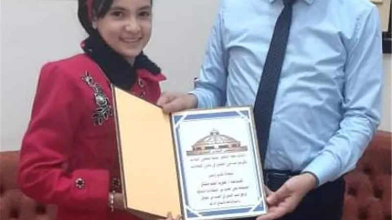 عضو إسكان البرلمان يكرّم أصغر شاعرة في العالم العربي