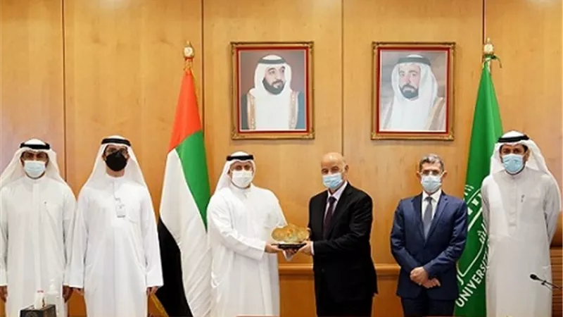 جامعة الشارقة وهيئة الأوراق المالية توقعان مذكرة تفاهم لتعزيز التعاون المشترك