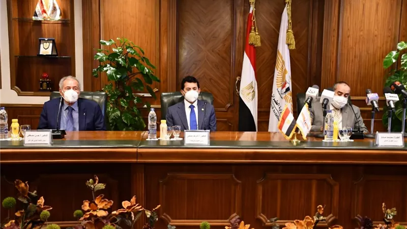 وزيرالشباب يعلن عن استضافة مصر لبطولة الخماسي الحديث للكبار.. يونيو