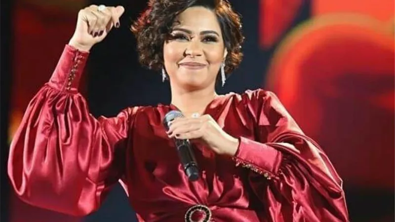 يا بتفكر يا بتحس.. شيرين عبد الوهاب تحتفل بتخطي أغنيتها 100 مليون مشاهدة