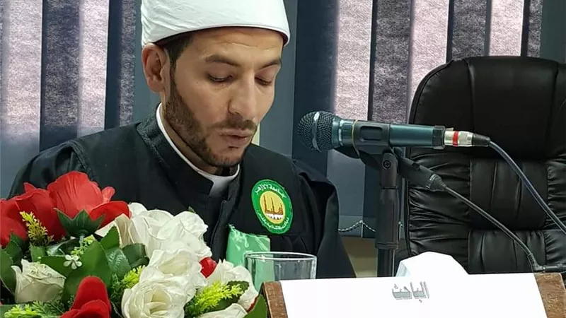ظاهرة التحول الدينى وأثرها فى الواقع المعاصر فى رسالة ماجستير بجامعة الازهر