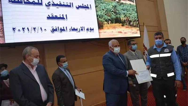 الزملّوط يكرم مسعفين بمرفق اسعاف الوادى الجديد.صور