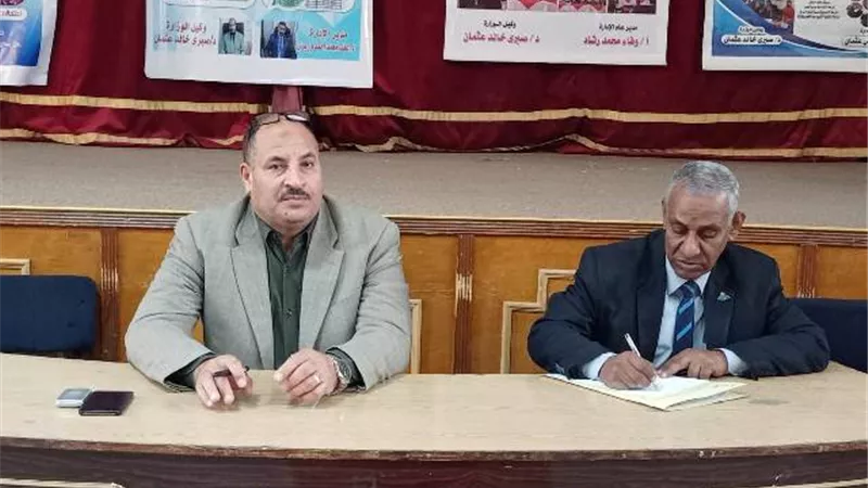 مديرية تعليم قنا تناقش خطة الإدارة العامة للشئون التنفيذية