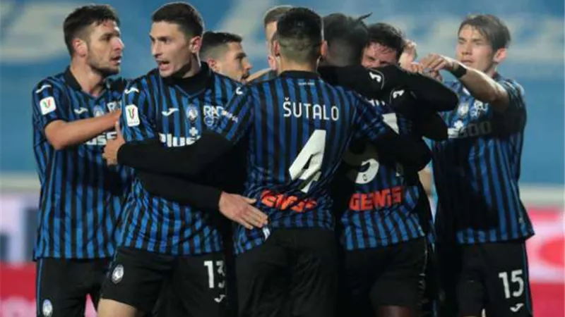 أتلانتا يتفوق على نابولي ويضرب موعدا مع يوفنتوس في نهائي كأس إيطاليا.. فيديو